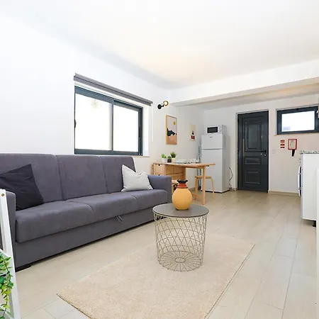 A62 - Cul De Sac In Appartement *