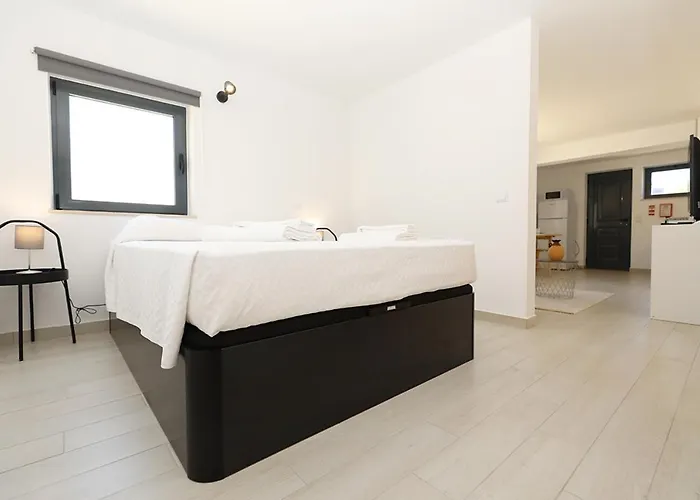 A62 - Cul De Sac In アパート ラゴス